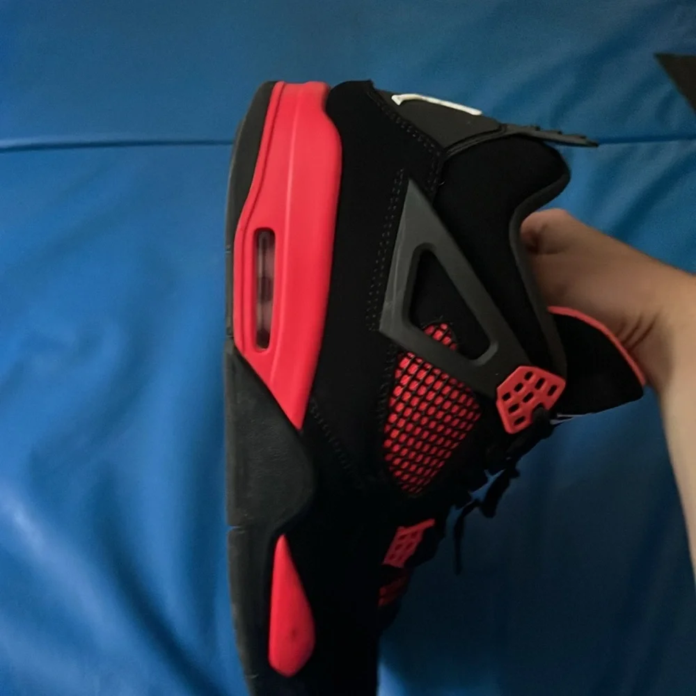 Red thunder 4s - Picture 4 of 5